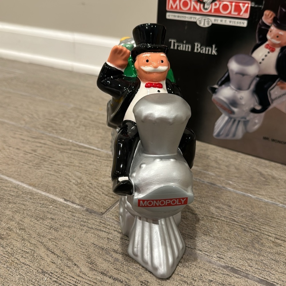 MR. MONOPOLY BANK Uncle Milburn Pennybag Monopoly Train Ceramic Hasbro 1998 - Picture 6 of 8